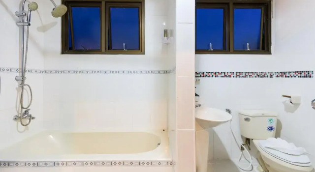 Patong Holiday Dream Hotel, Забронировать Отель Патонг-Бич остров Пхукет