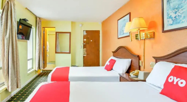 Четырёхместный номер Standard OYO Hotel Downtown Peoria I-74