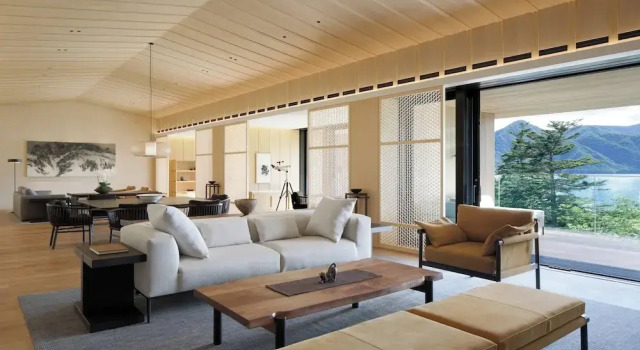 Двухместный люкс с балконом и с видом на озеро Отель The Ritz-Carlton, Nikko