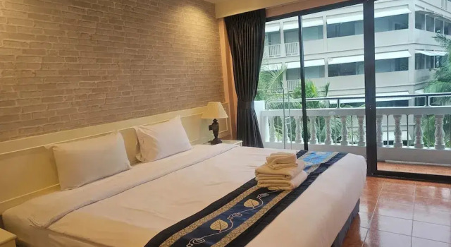 Номер Deluxe Patong Central Residence & Apartment