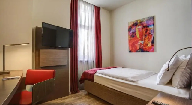 Одноместный номер Superior Hotel Orangerie