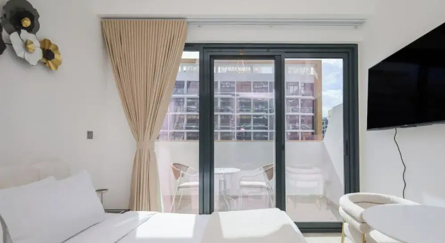 Stylish Riviera Studio Near Downtown, Забронировать Апартаменты/квартира Отели Дубая с бассейном, Бассейн