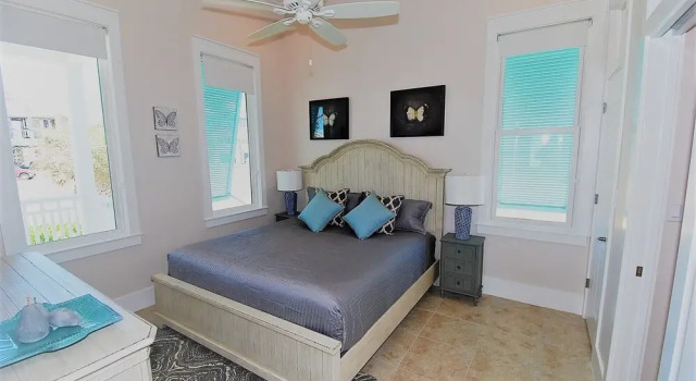 Коттедж Coastal - Private Home Close To Beach & Bay 2 Bedroom Home by RedAwning