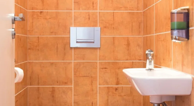 Четырёхместный номер Standard с балконом Hotel Karlin
