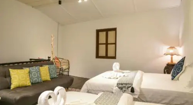 Ohana House @ 31 Jawa, Забронировать Отель Отели Малакки с парковкой, рядом с Торговый центр Dataran Pahlawan Melaka Megamall, Парковка