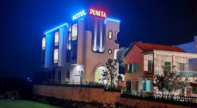 Punita Hotel, Prenota Hotel Dien Ban Quang Nam