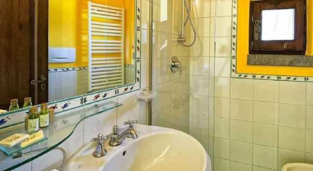 Двухместный номер Standard с балконом и с красивым видом из окна Agriturismo Pera di Basso