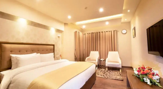 Suite Deluxe Hotel One Garden Town, Lahore
