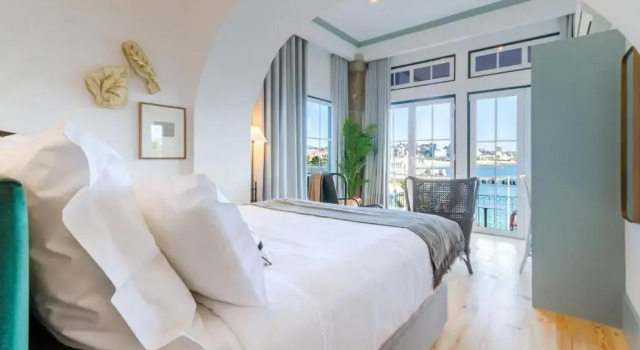 Двухместный номер Deluxe с балконом и с видом на море Westlight Cascais Chalet