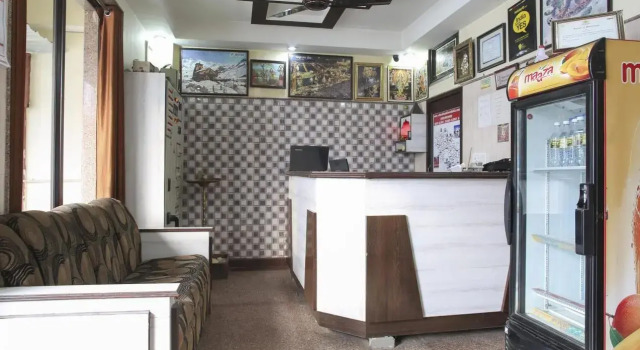 Hotel Aananda - Haridwar, Rezervovat Hotel Haridvár Uttarakhand