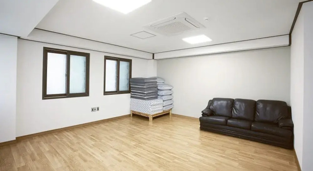 Busan Ohnpax Residence, Prenota Hotel Dong-Gu Busan, vicino a Stazione di Pusan