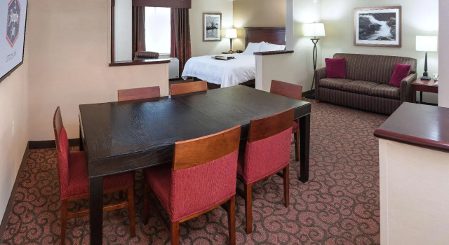 Двухместный люкс c 1 комнатой Hampton Inn Littleton