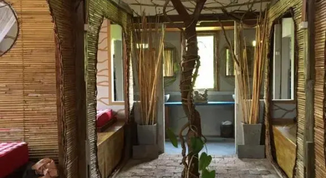 Sunrise Lodge & Lounge, Boek Hotel Singaraja Buleleng