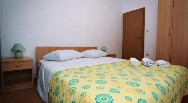 Apartments Lucija, Забронировать Апартаменты/квартира Отели в центре Сукошан, в центре, Парковка