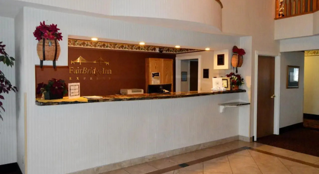Guesthouse Inn Suites D, Buchen Sie Hotel Dillon Montana