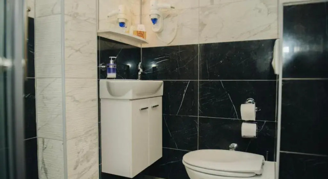 Четырёхместный номер Comfort Hotel - Villa Lejla