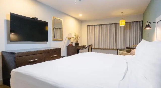 Люкс Comfort Wyndham Garden Los Mochis Plaza Inn