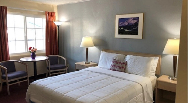 Номер Classic Pine Needles Inn