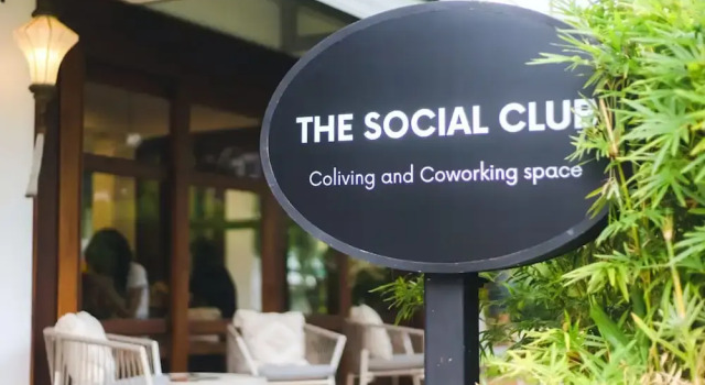 The Social Club Coliving & Coworking, Забронировать Отель Отели Чиангмай с парковкой, рядом с Wat Koo Tao, Парковка