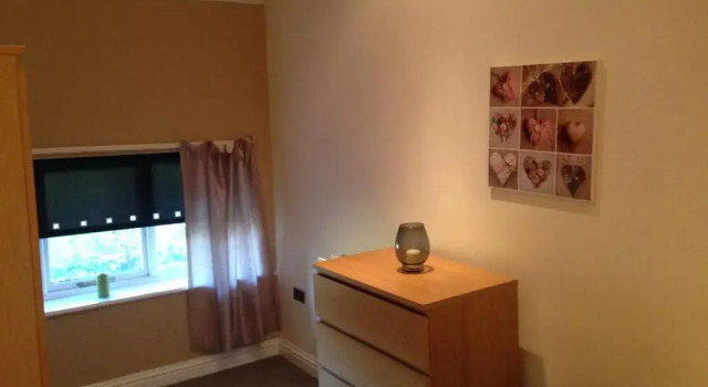 Elms West Apartments, Varaa Huoneisto Asunnot kohteessa Merseyside, Huoneisto