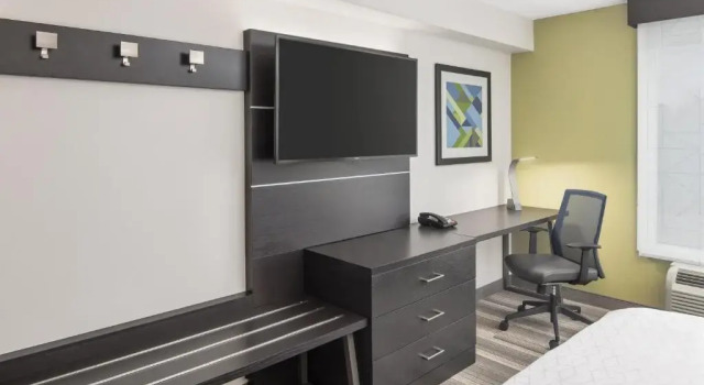 Номер Standard Holiday Inn Express & Suites Greenville-I-85 & Woodruff Rd by IHG