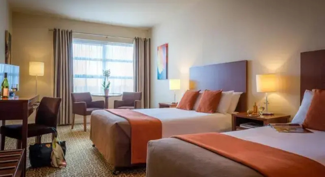 Двухместный номер Standard с балконом Maldron Hotel & Leisure Centre Limerick