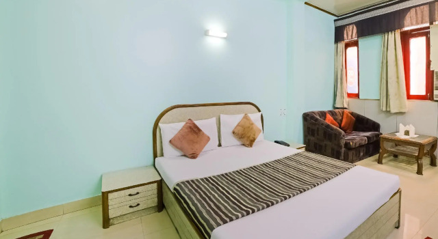 OYO 45956 Hotel Woodland Dx