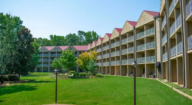 Четырёхместный номер Standard Lanier Islands Legacy Lodge