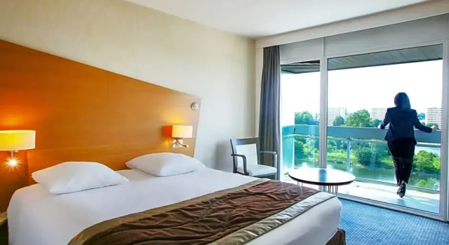 Номер Standard с балконом Mercure Orléans Centre Bords de Loire