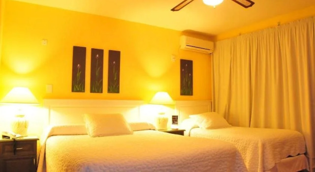 Hotel Urbano, Prenota Hotel Carmelo Colonia