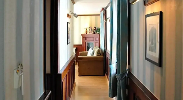 Четырёхместный номер Standard Hotel November