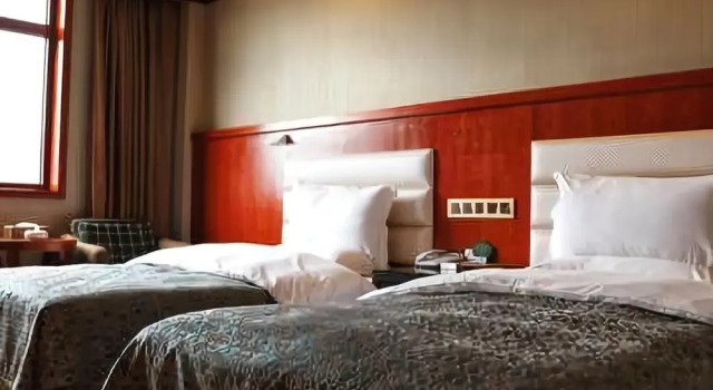 Zhong Yuan Hotel