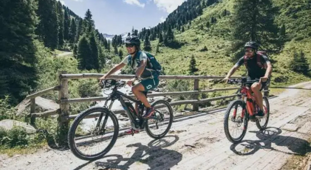 Bauernhof Penzinghof, Prenota Hotel Hotel a Tirolo con parcheggio, Parcheggio