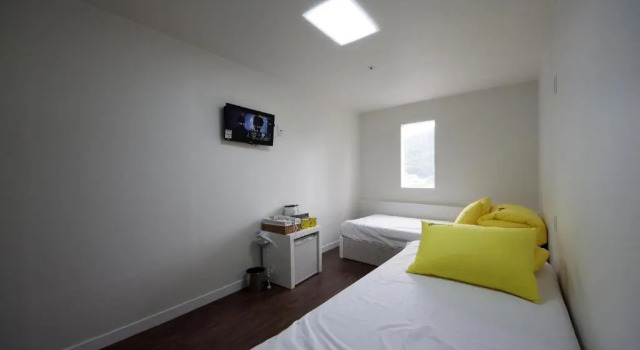 Трёхместный номер 24 Guesthouse Myeongdong Town