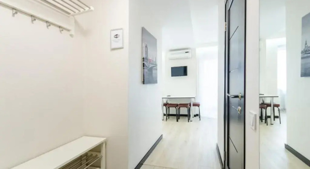 Студия Apartment on Obolonsky avenue 31
