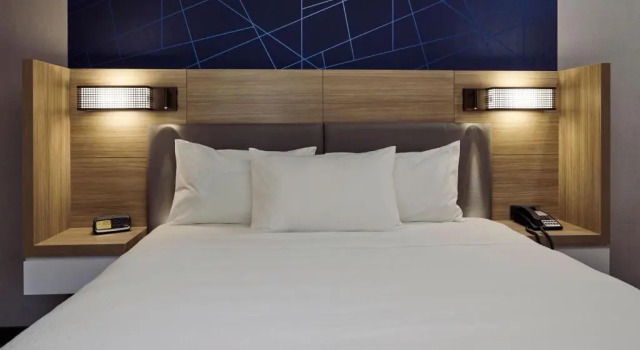 Люкс SpringHill Suites by Marriott Medford Airport