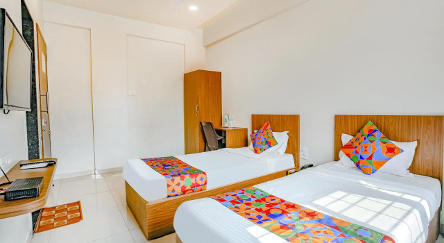 FabHotel 24 Baner - Nr MCF Camp, Забронировать Отель Отели штата Махараштры 3 звезды, 3*