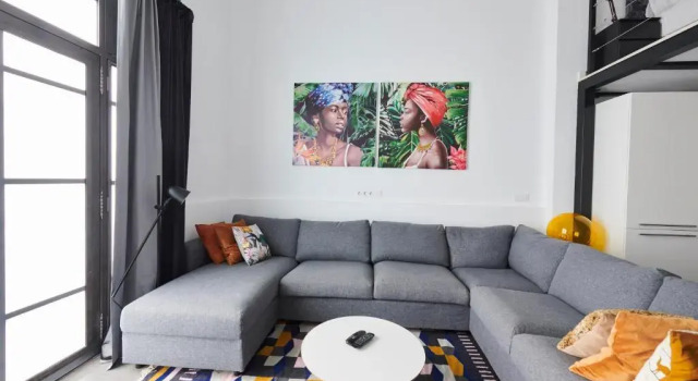 Artist's Loft in the centre of Santa Cruz, Забронировать Отель Отели Санта-Крус-де-Тенерифе 3 звезды, рядом с Культурный центр El Tanque, 3*