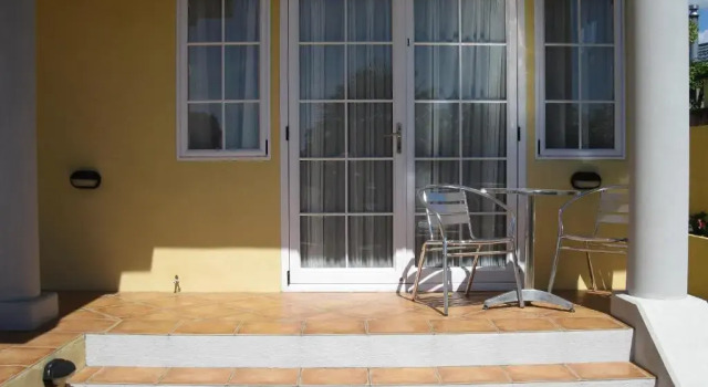 Апартаменты Deluxe Beachside Villas Motel