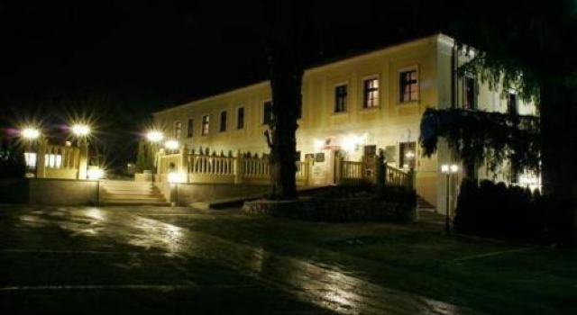 Hotel & Restoran Dvorac Gjalski, Забронировать Отель Отели Croatian Zagorje 4 звезды, 4*