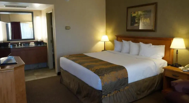 Номер Standard The Biltmore Hotel & Suites Main Avenue