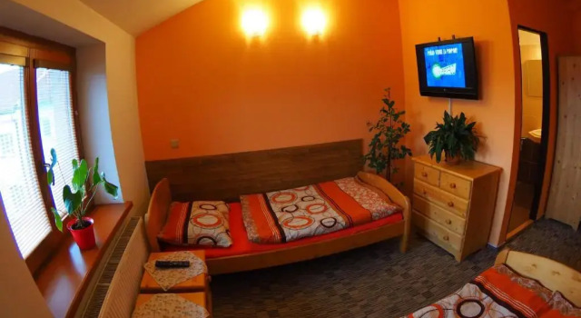 HOTEL BRITANNIA VSETÍN, Забронировать Отель Всетин Beskids