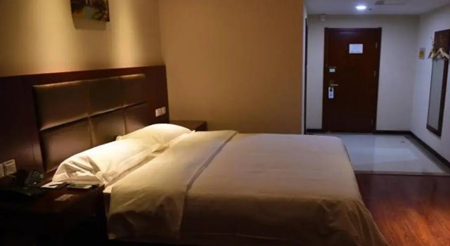 GreenTree Inn Suqian Bawangjuding Square Express Hotel, Varaa Hotelli Wuxi Jiangsu