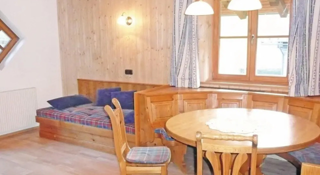 Awesome Apartment in Grossarl With 4 Bedrooms and Wifi, Rezervovat Apartmán Hotely v Grossarltal s parkováním, Parkování