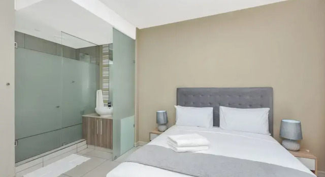 Апартаменты Deluxe Easy Stay - The Tyrwhitt Rosebank