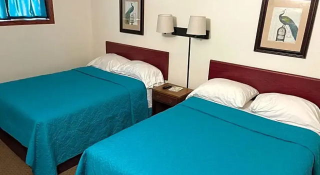 Люкс Deluxe Highland Court Motel