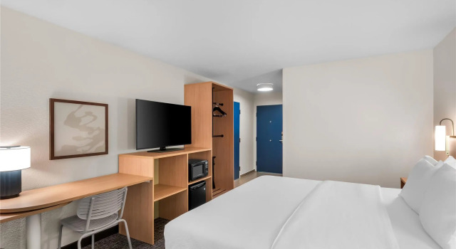 Двухместный номер Standard Spark By Hilton Ann Arbor South