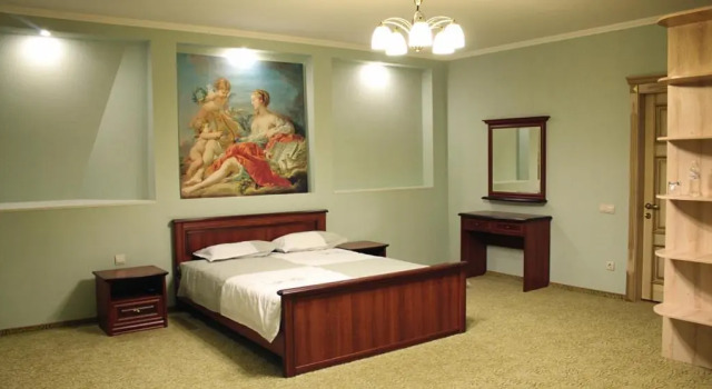 Полулюкс Veles Hotel