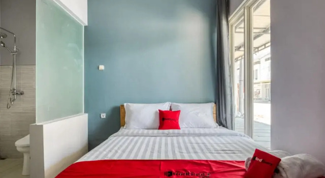 Habitación Estándar RedDoorz @ Bypass Juanda Airport