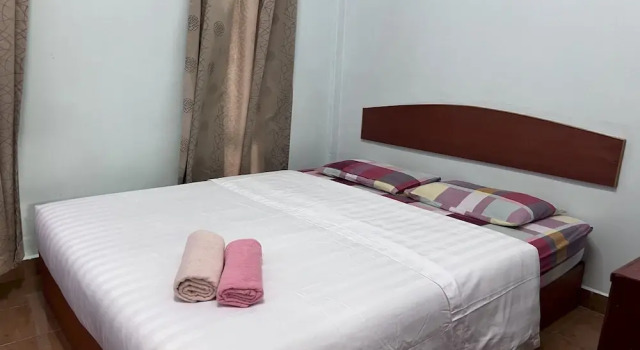 OYO 90967 Homestay Chalet Warisan Siti, Rezerwuj Chalet Kampung Padang Masirat 